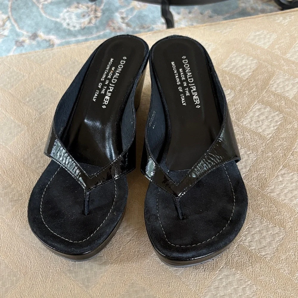 Donald J Pliner sandal. 7 1/2. Black patten Leather. Worn twice. - Picture 1 of 8